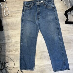 Levi's 505  Men's Jean 38x30 button fly